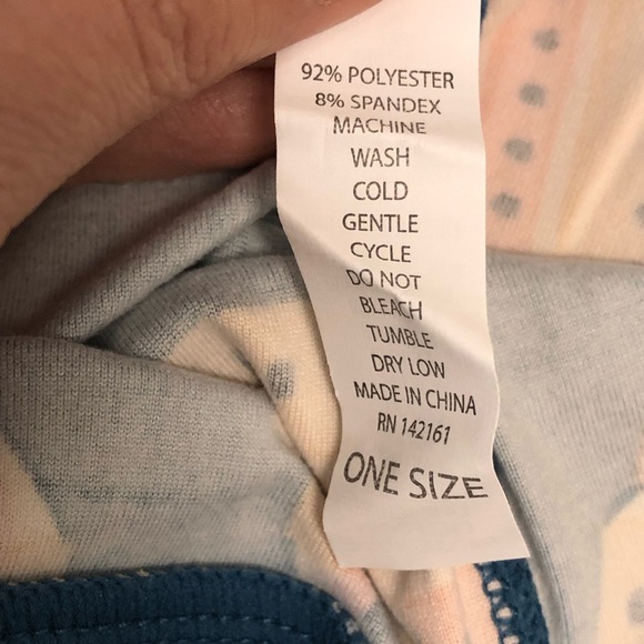 ❤️NWOT Castle Leggings - Picture 3 of 4